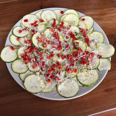 Zucchinicarpaccio
