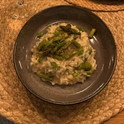 Zitronen-Risotto mit grünem Spargel