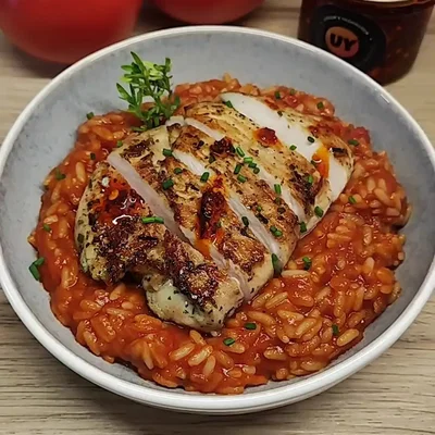 Tomatenreis mit Hähnchen