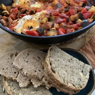 Gretasomis Shakshuka