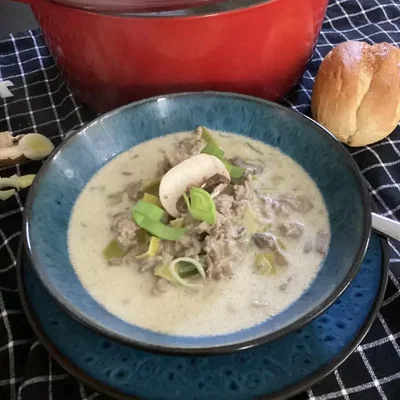 Gretasomis Käse-Lauch-Suppe mit Hackfleisch