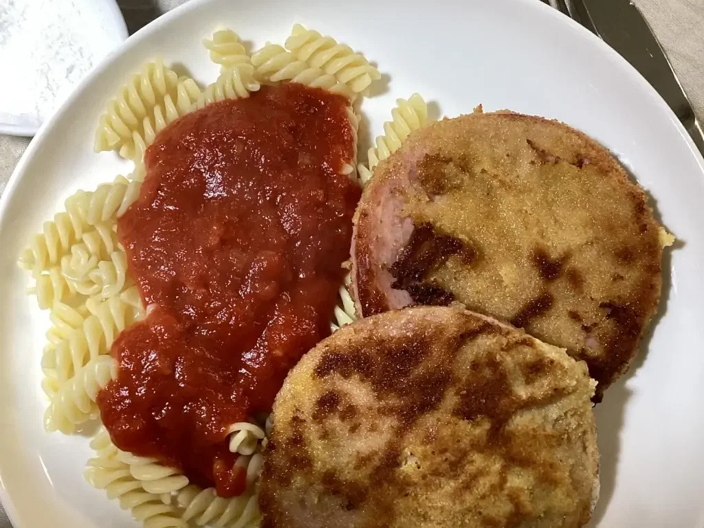 Gretasomis DDR Jägerschnitzel mit Feuerwehrsosse