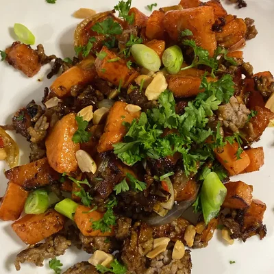 Gretasomis Süßkartoffel-Hackfleisch-Pfanne