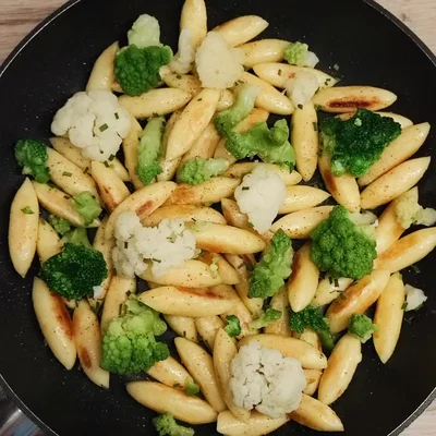 Romanesco-Schupfnudel-Pfanne
