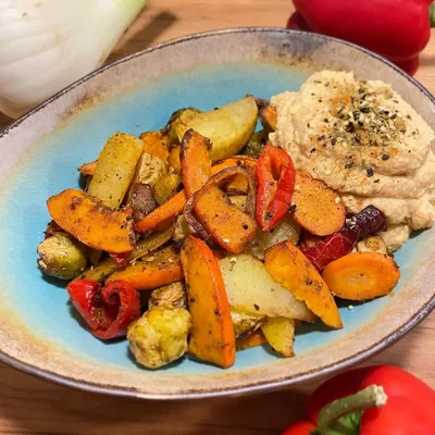 Ofengemüse mit Hummus