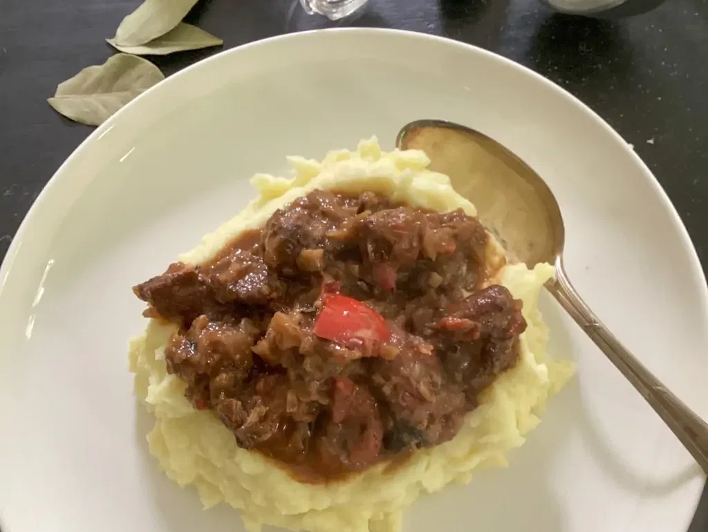 Portugiesisches Gulasch