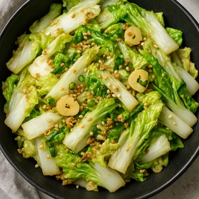 Gebratener Chinakohl mit Knoblauch und Ingwer