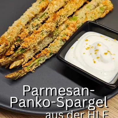 Knuspriger Grüner Spargel mit Zitronenquark