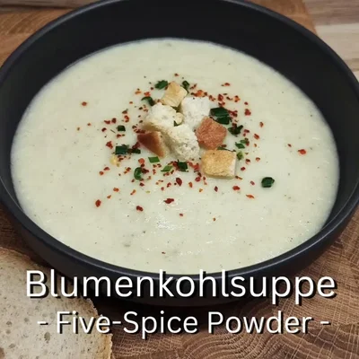Cremige Blumenkohlsuppe mit fernöstlichem Touch