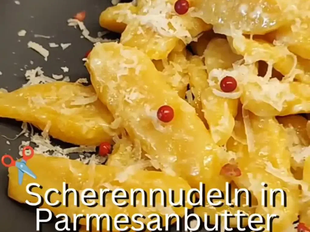Butternut-Kürbis Pasta mit Parmesanbutter