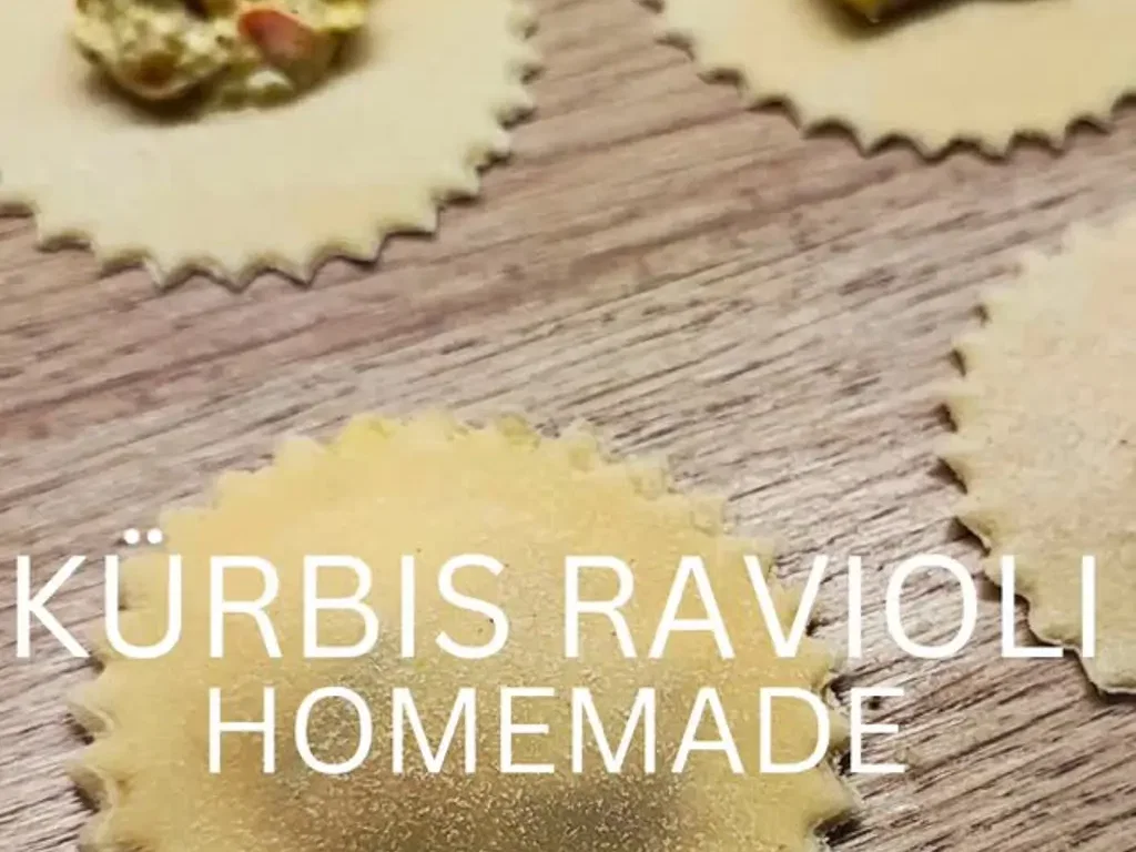 Herbst-Ravioli mit Ricotta und Hokkaido-Kürbis