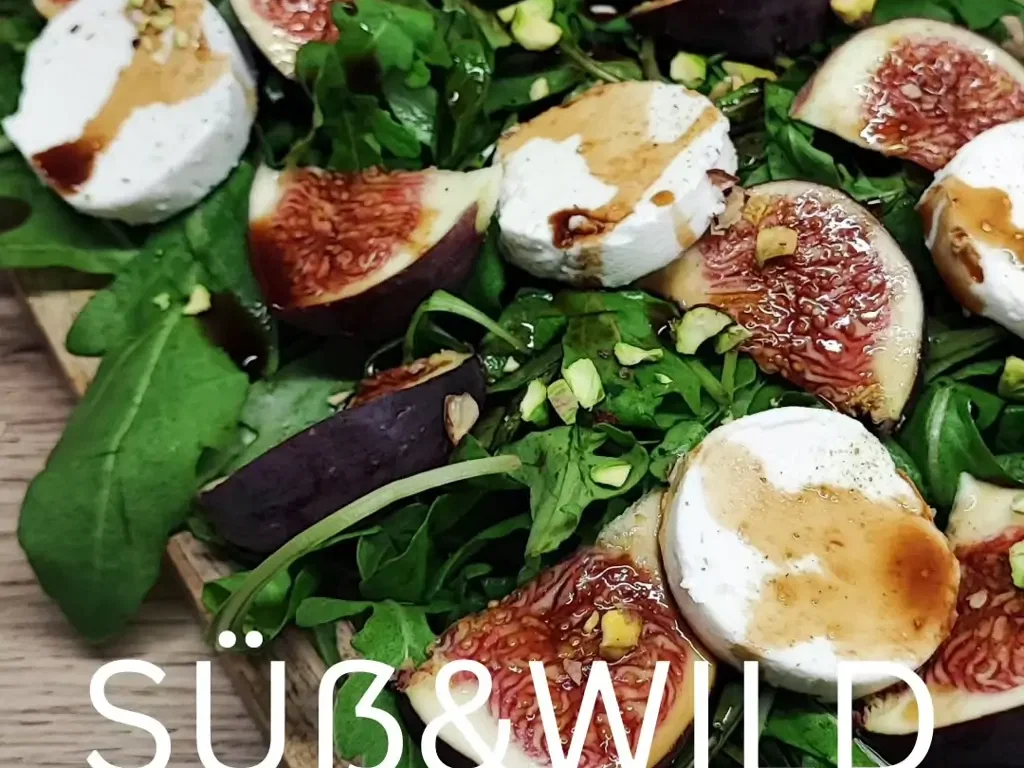Gebackene Ziegenfrischkäse mit Feigen und Rucola