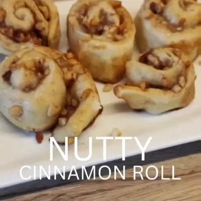 Nussige Zimtschnecken