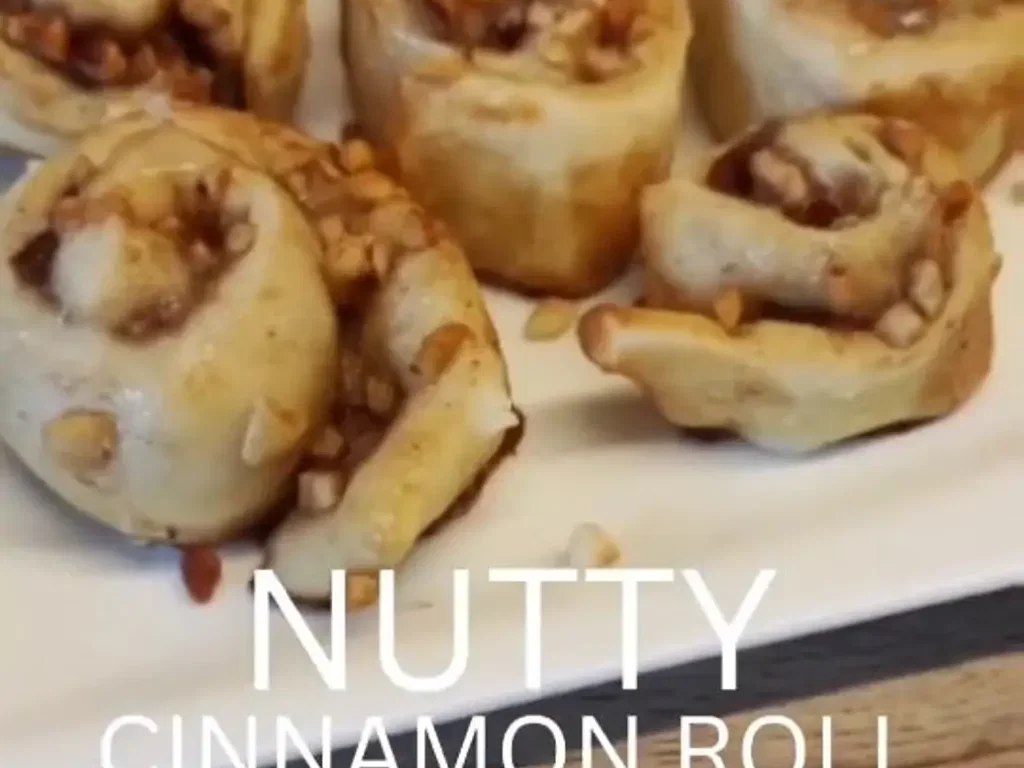 Nussige Zimtschnecken