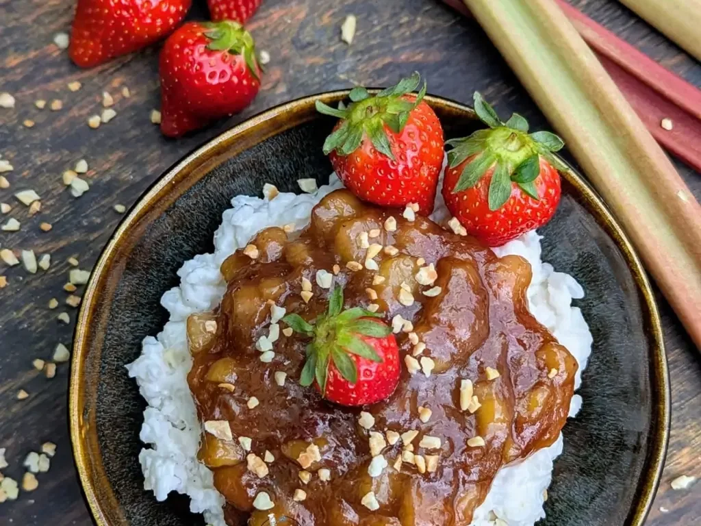 Veganer Rhabarber Milchreis