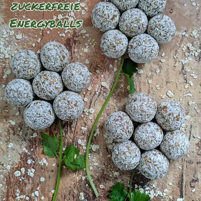 Vegane zuckerfreie Energyballs