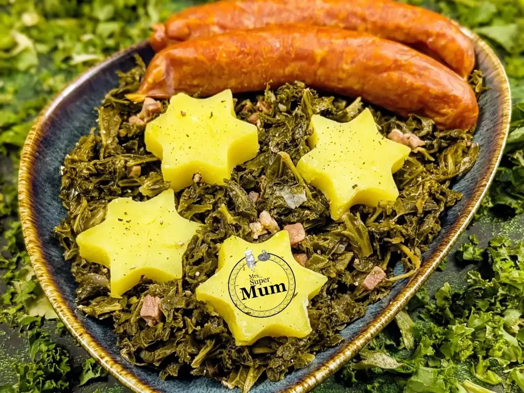 Grünkohl mit Kartoffeln und Mettenden