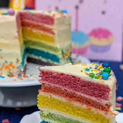 Regenbogentorte