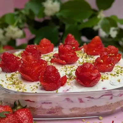 Erdbeer Schicht Dessert