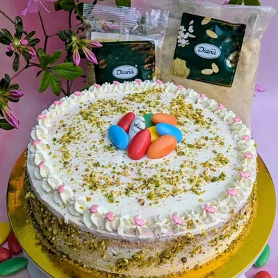 Erdbeer-Pistazien-Torte