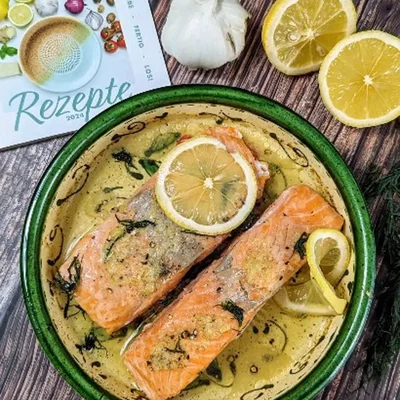 Leckerer Ofenlachs mit Zitrone und Dill