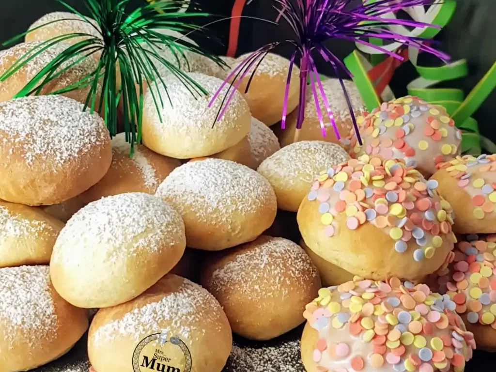 Mini Ofenberliner mit Erdbeermarmelade