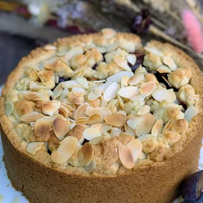 Zwetschgenkuchen mit Vanillepudding und Streuseln