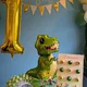 Schokokuchen mit Dino-Deko – Bild 1