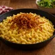 Käsespätzle mit Röstzwiebeln aus der Pfanne – Bild 2