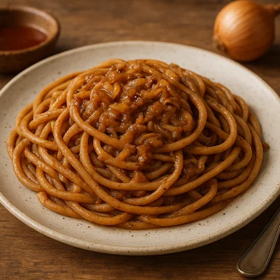 Bigoli in salsa – Vollkorn-Bigoli mit Zwiebel-Sardellen-Sauce