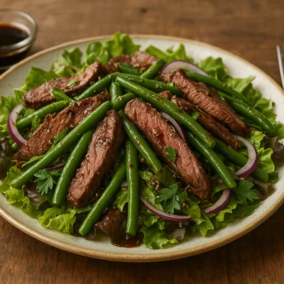 Zarter Rindfleischsalat mit grünen Bohnen und Balsamico