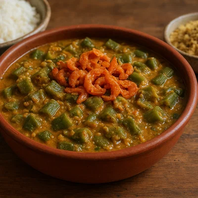 Caruru – brasilianischer Okra-Eintopf mit getrockneten Garnelen und Dendê-Öl