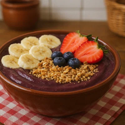 Açaí na tigela (Brasilianische Açaí-Schale)